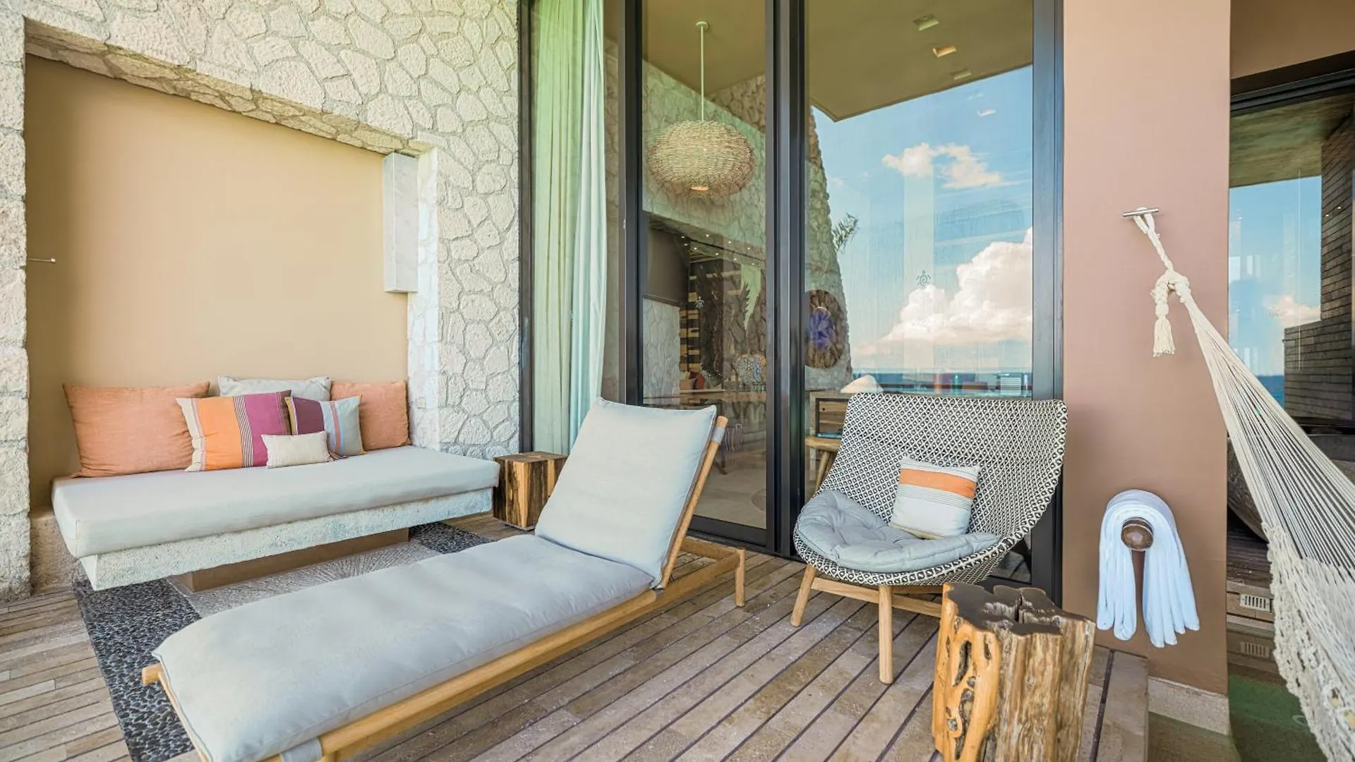 La Casa de la Playa by Xcaret- All Inclusive Adults Only Los Dos Compadres